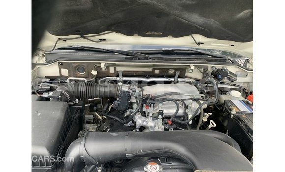 Acheter Import Voiture Mitsubishi Pajero Blanc à Import - Dubai, Barh el Gazel Acheter Import Voiture Mitsubishi Pajero Blanc à Import - Dubai, Barh el Gazel