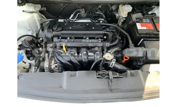 Acheter Import Voiture Hyundai Accent Blanc à Import - Dubai, Barh el Gazel Acheter Import Voiture Hyundai Accent Blanc à Import - Dubai, Barh el Gazel