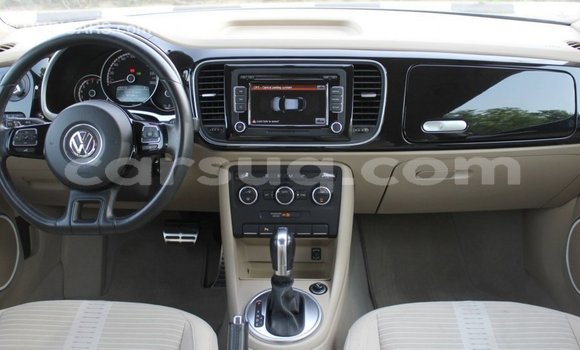 Acheter Import Voiture Volkswagen Beetle Bleu à Import - Dubai, Barh el Gazel Acheter Import Voiture Volkswagen Beetle Bleu à Import - Dubai, Barh el Gazel