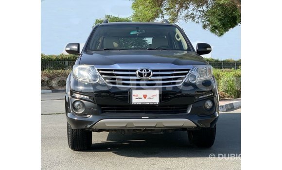 Acheter Import Voiture Toyota Fortuner Noir à Import - Dubai, Barh el Gazel Acheter Import Voiture Toyota Fortuner Noir à Import - Dubai, Barh el Gazel