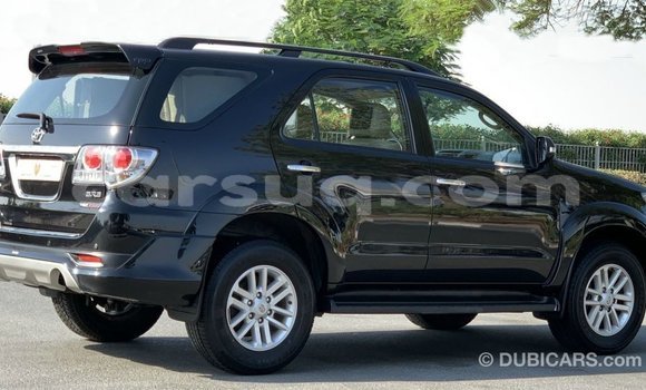 Acheter Import Voiture Toyota Fortuner Noir à Import - Dubai, Barh el Gazel Acheter Import Voiture Toyota Fortuner Noir à Import - Dubai, Barh el Gazel