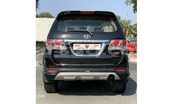 Acheter Import Voiture Toyota Fortuner Noir à Import - Dubai, Barh el Gazel Acheter Import Voiture Toyota Fortuner Noir à Import - Dubai, Barh el Gazel
