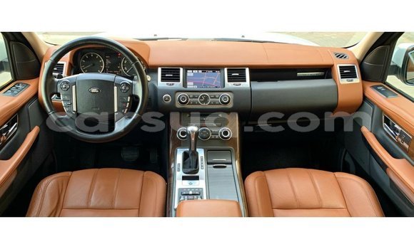 Buy Import Land Rover Range Rover White Car in Import - Dubai in Barh el Gazel Buy Import Land Rover Range Rover White Car in Import - Dubai in Barh el Gazel