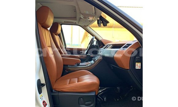 Buy Import Land Rover Range Rover White Car in Import - Dubai in Barh el Gazel Buy Import Land Rover Range Rover White Car in Import - Dubai in Barh el Gazel