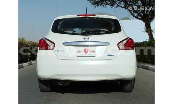 Acheter Import Voiture Nissan Tiida Blanc à Import - Dubai, Barh el Gazel Acheter Import Voiture Nissan Tiida Blanc à Import - Dubai, Barh el Gazel