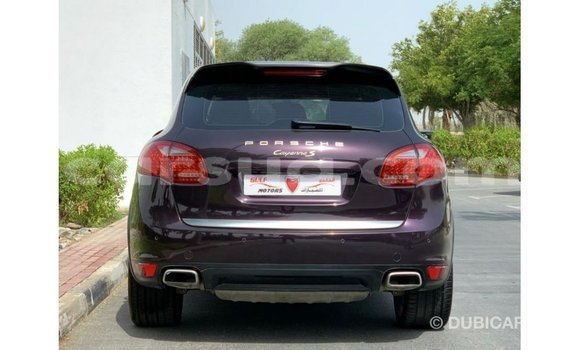 Acheter Import Voiture Porsche Cayenne Autre à Import - Dubai, Barh el Gazel Acheter Import Voiture Porsche Cayenne Autre à Import - Dubai, Barh el Gazel