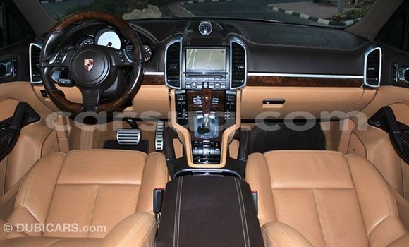 Acheter Import Voiture Porsche Cayenne Autre à Import - Dubai, Barh el Gazel Acheter Import Voiture Porsche Cayenne Autre à Import - Dubai, Barh el Gazel