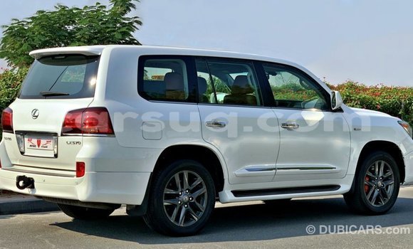 Acheter Import Voiture Lexus LX Blanc à Import - Dubai, Barh el Gazel Acheter Import Voiture Lexus LX Blanc à Import - Dubai, Barh el Gazel