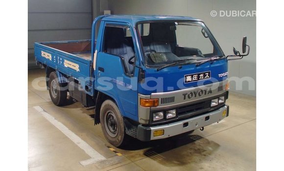 Acheter Import Voiture Toyota 4Runner Bleu à Import - Dubai, Barh el Gazel Acheter Import Voiture Toyota 4Runner Bleu à Import - Dubai, Barh el Gazel