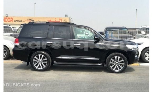 Acheter Import Voiture Toyota Land Cruiser Noir à Import - Dubai, Barh el Gazel Acheter Import Voiture Toyota Land Cruiser Noir à Import - Dubai, Barh el Gazel