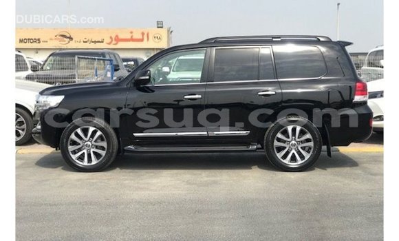 Acheter Import Voiture Toyota Land Cruiser Noir à Import - Dubai, Barh el Gazel Acheter Import Voiture Toyota Land Cruiser Noir à Import - Dubai, Barh el Gazel