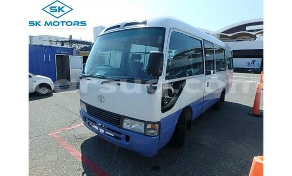 Acheter Import Voiture Toyota Coaster Blanc à Import - Dubai, Barh el Gazel