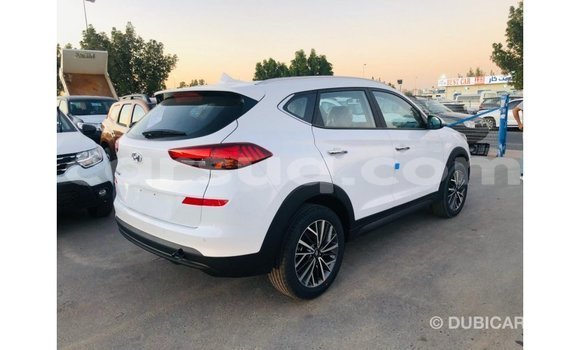 Acheter Import Voiture Hyundai Tucson Blanc à Import - Dubai, Barh el Gazel Acheter Import Voiture Hyundai Tucson Blanc à Import - Dubai, Barh el Gazel