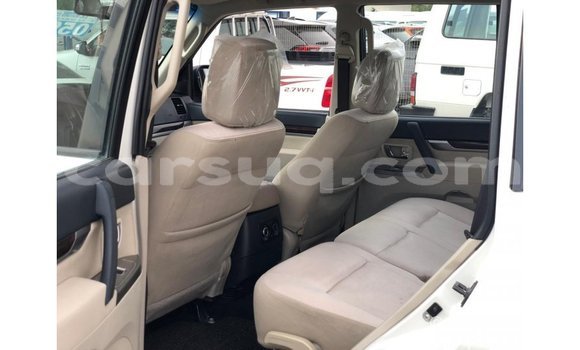 Acheter Import Voiture Mitsubishi Pajero Blanc à Import - Dubai, Barh el Gazel Acheter Import Voiture Mitsubishi Pajero Blanc à Import - Dubai, Barh el Gazel