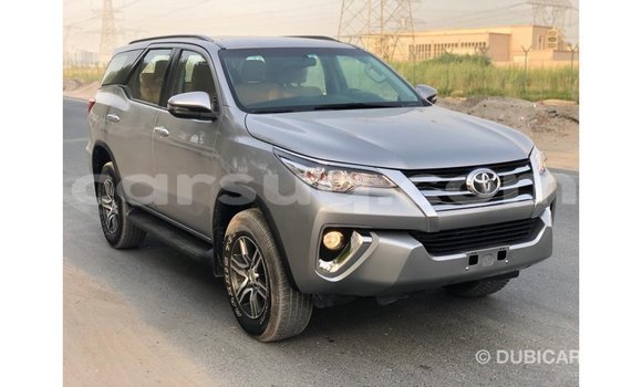 Acheter Import Voiture Toyota Fortuner Autre à Import - Dubai, Barh el Gazel Acheter Import Voiture Toyota Fortuner Autre à Import - Dubai, Barh el Gazel