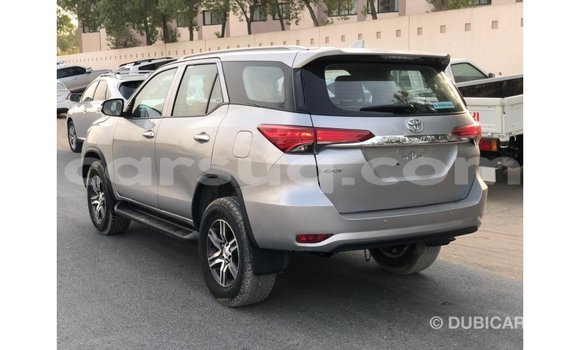 Acheter Import Voiture Toyota Fortuner Autre à Import - Dubai, Barh el Gazel Acheter Import Voiture Toyota Fortuner Autre à Import - Dubai, Barh el Gazel