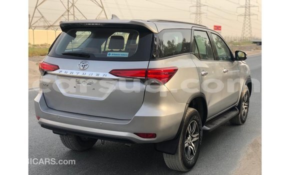 Acheter Import Voiture Toyota Fortuner Autre à Import - Dubai, Barh el Gazel Acheter Import Voiture Toyota Fortuner Autre à Import - Dubai, Barh el Gazel