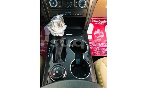 Acheter Import Voiture Ford Explorer Rouge à Import - Dubai, Barh el Gazel Acheter Import Voiture Ford Explorer Rouge à Import - Dubai, Barh el Gazel