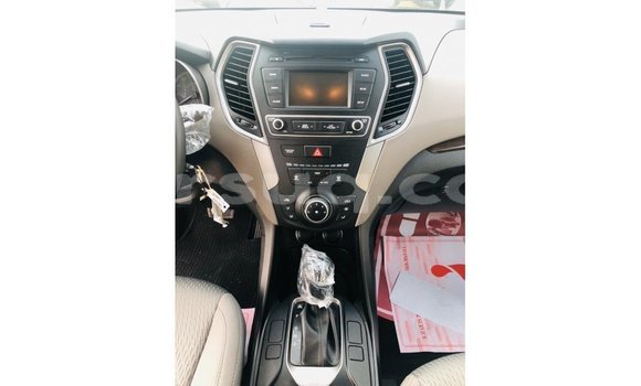 Buy Import Hyundai Santa Fe Other Car in Import - Dubai in Barh el Gazel Buy Import Hyundai Santa Fe Other Car in Import - Dubai in Barh el Gazel
