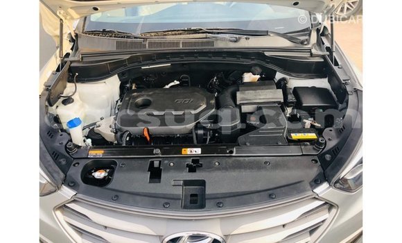 Buy Import Hyundai Santa Fe Other Car in Import - Dubai in Barh el Gazel Buy Import Hyundai Santa Fe Other Car in Import - Dubai in Barh el Gazel