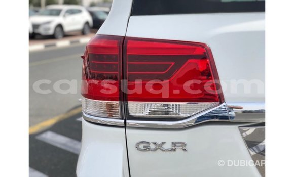 Buy Import Toyota Land Cruiser White Car in Import - Dubai in Barh el Gazel Buy Import Toyota Land Cruiser White Car in Import - Dubai in Barh el Gazel
