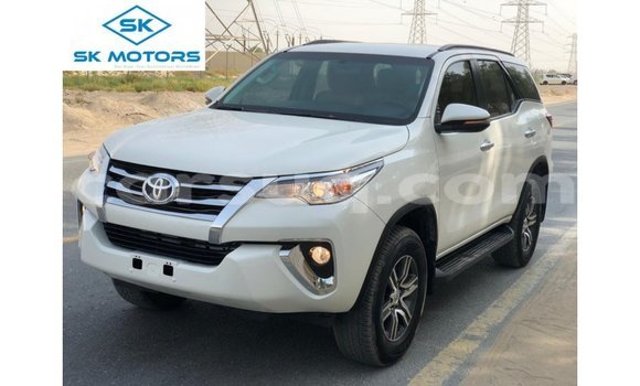 Buy Import Toyota Fortuner White Car in Import - Dubai in Barh el Gazel Buy Import Toyota Fortuner White Car in Import - Dubai in Barh el Gazel
