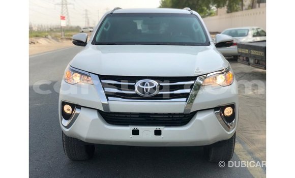 Buy Import Toyota Fortuner White Car in Import - Dubai in Barh el Gazel Buy Import Toyota Fortuner White Car in Import - Dubai in Barh el Gazel