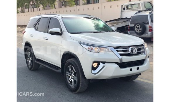 Buy Import Toyota Fortuner White Car in Import - Dubai in Barh el Gazel Buy Import Toyota Fortuner White Car in Import - Dubai in Barh el Gazel