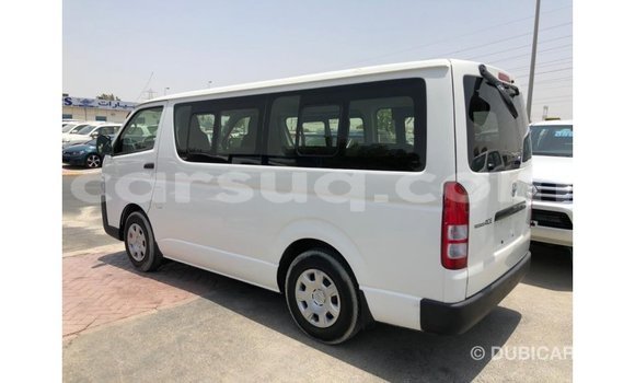 Acheter Import Voiture Toyota Hiace Blanc à Import - Dubai, Barh el Gazel Acheter Import Voiture Toyota Hiace Blanc à Import - Dubai, Barh el Gazel