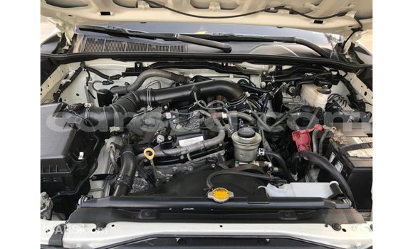 Acheter Import Voiture Toyota Fortuner Blanc à Import - Dubai, Barh el Gazel Acheter Import Voiture Toyota Fortuner Blanc à Import - Dubai, Barh el Gazel