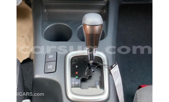 Acheter Import Voiture Toyota Hilux Blanc à Import - Dubai, Barh el Gazel Acheter Import Voiture Toyota Hilux Blanc à Import - Dubai, Barh el Gazel