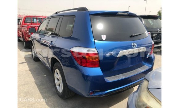 Acheter Import Voiture Toyota Highlander Bleu à Import - Dubai, Barh el Gazel Acheter Import Voiture Toyota Highlander Bleu à Import - Dubai, Barh el Gazel