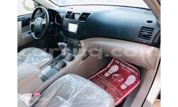 Acheter Import Voiture Toyota Highlander Autre à Import - Dubai, Barh el Gazel Acheter Import Voiture Toyota Highlander Autre à Import - Dubai, Barh el Gazel