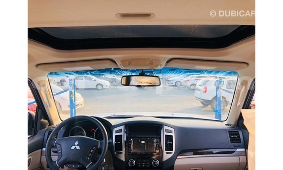 Acheter Import Voiture Mitsubishi Pajero Noir à Import - Dubai, Barh el Gazel Acheter Import Voiture Mitsubishi Pajero Noir à Import - Dubai, Barh el Gazel