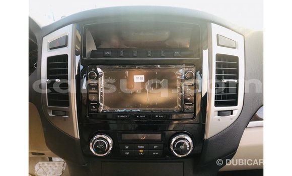 Acheter Import Voiture Mitsubishi Pajero Noir à Import - Dubai, Barh el Gazel Acheter Import Voiture Mitsubishi Pajero Noir à Import - Dubai, Barh el Gazel