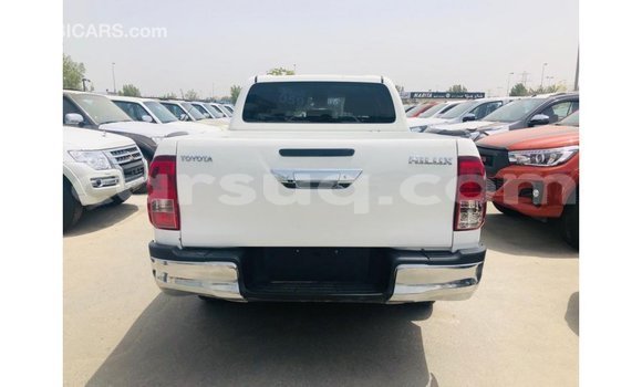 Buy Import Toyota Hilux White Car in Import - Dubai in Barh el Gazel Buy Import Toyota Hilux White Car in Import - Dubai in Barh el Gazel