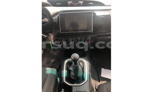 Buy Import Toyota Hilux White Car in Import - Dubai in Barh el Gazel Buy Import Toyota Hilux White Car in Import - Dubai in Barh el Gazel