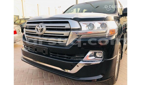 Acheter Import Voiture Toyota Land Cruiser Noir à Import - Dubai, Barh el Gazel Acheter Import Voiture Toyota Land Cruiser Noir à Import - Dubai, Barh el Gazel