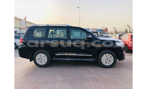 Acheter Import Voiture Toyota Land Cruiser Noir à Import - Dubai, Barh el Gazel Acheter Import Voiture Toyota Land Cruiser Noir à Import - Dubai, Barh el Gazel