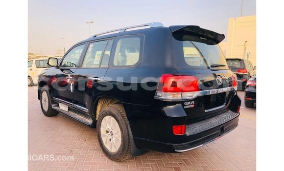 Acheter Import Voiture Toyota Land Cruiser Noir à Import - Dubai, Barh el Gazel Acheter Import Voiture Toyota Land Cruiser Noir à Import - Dubai, Barh el Gazel