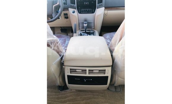 Acheter Import Voiture Toyota Land Cruiser Noir à Import - Dubai, Barh el Gazel Acheter Import Voiture Toyota Land Cruiser Noir à Import - Dubai, Barh el Gazel