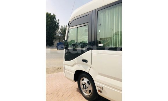 Acheter Import Voiture Toyota Coaster Blanc à Import - Dubai, Barh el Gazel Acheter Import Voiture Toyota Coaster Blanc à Import - Dubai, Barh el Gazel