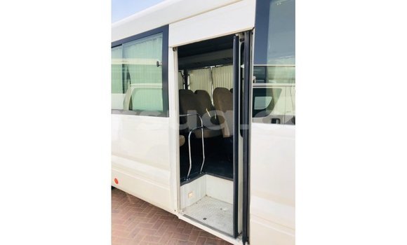 Acheter Import Voiture Toyota Coaster Blanc à Import - Dubai, Barh el Gazel Acheter Import Voiture Toyota Coaster Blanc à Import - Dubai, Barh el Gazel