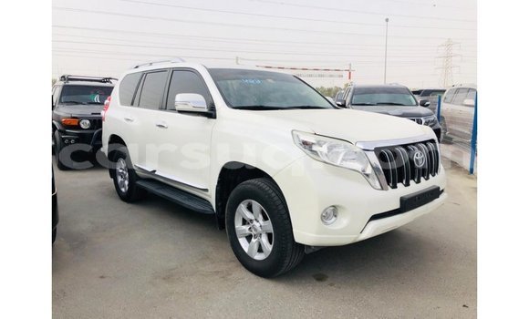 Acheter Import Voiture Toyota Prado Blanc à Import - Dubai, Barh el Gazel