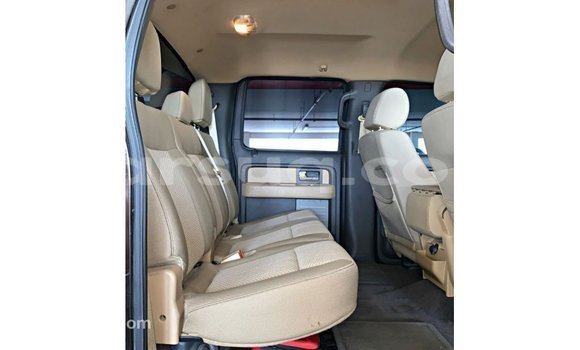 Acheter Import Voiture Ford Club Wagon Marron à Import - Dubai, Barh el Gazel Acheter Import Voiture Ford Club Wagon Marron à Import - Dubai, Barh el Gazel