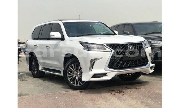 Buy Import Lexus LX White Car in Import - Dubai in Barh el Gazel