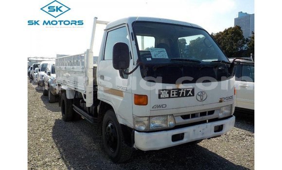 Acheter Import Voiture Toyota Dyna Blanc à Import - Dubai, Barh el Gazel