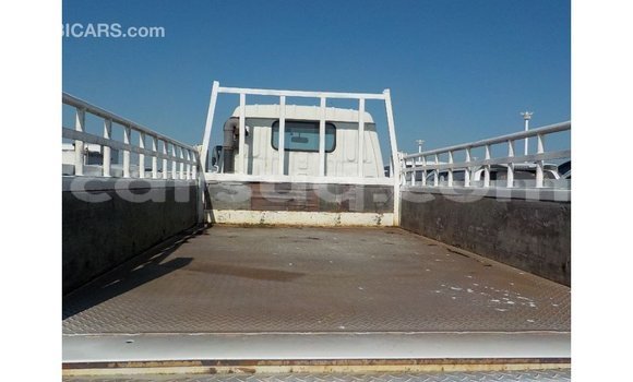 Acheter Import Voiture Toyota Dyna Blanc à Import - Dubai, Barh el Gazel Acheter Import Voiture Toyota Dyna Blanc à Import - Dubai, Barh el Gazel