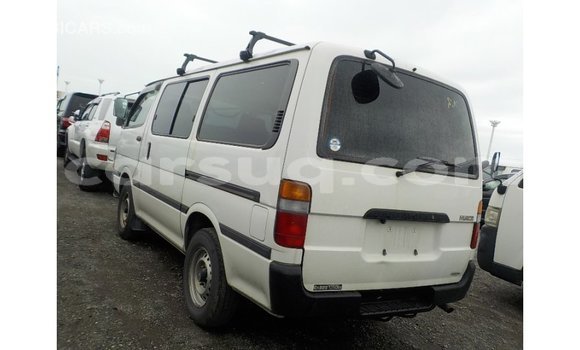 Acheter Import Voiture Toyota Hiace Blanc à Import - Dubai, Barh el Gazel Acheter Import Voiture Toyota Hiace Blanc à Import - Dubai, Barh el Gazel