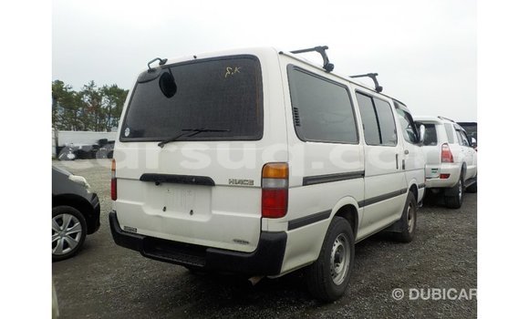 Acheter Import Voiture Toyota Hiace Blanc à Import - Dubai, Barh el Gazel Acheter Import Voiture Toyota Hiace Blanc à Import - Dubai, Barh el Gazel